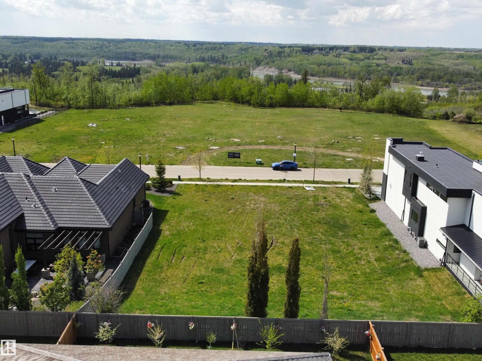 Property Photo:  21 Windermere Drive SW  AB T6W 0S2 