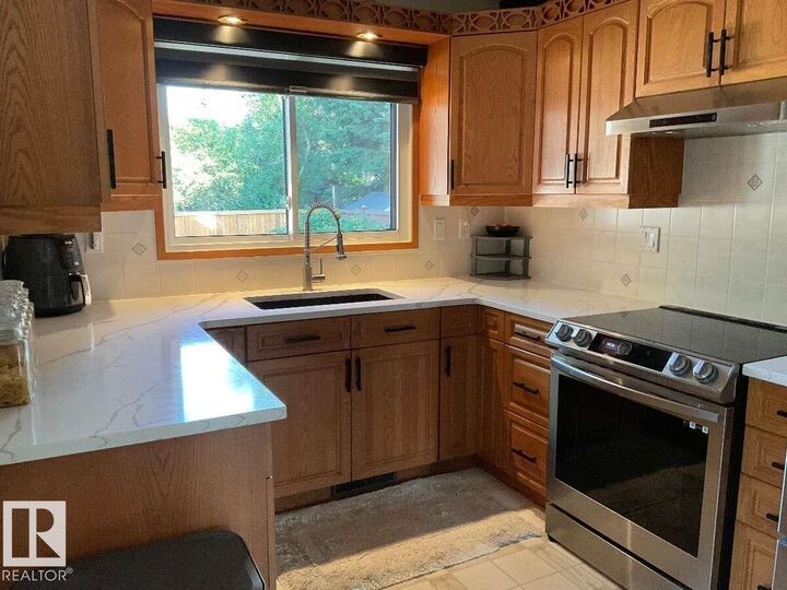 Property Photo: 74 Greystone Crescent AB T8A 3E6
