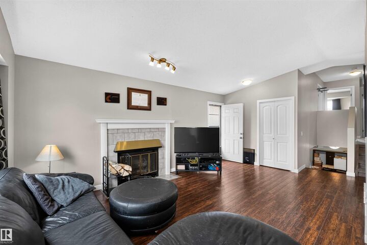 Property Photo: 17132 96 Street NW AB T5Z 1Z6