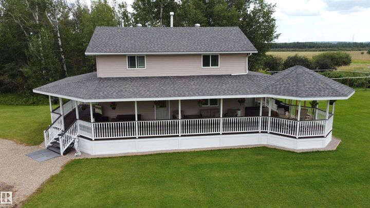 Property Photo: 8027 Twp 524 AB T0E 0T0