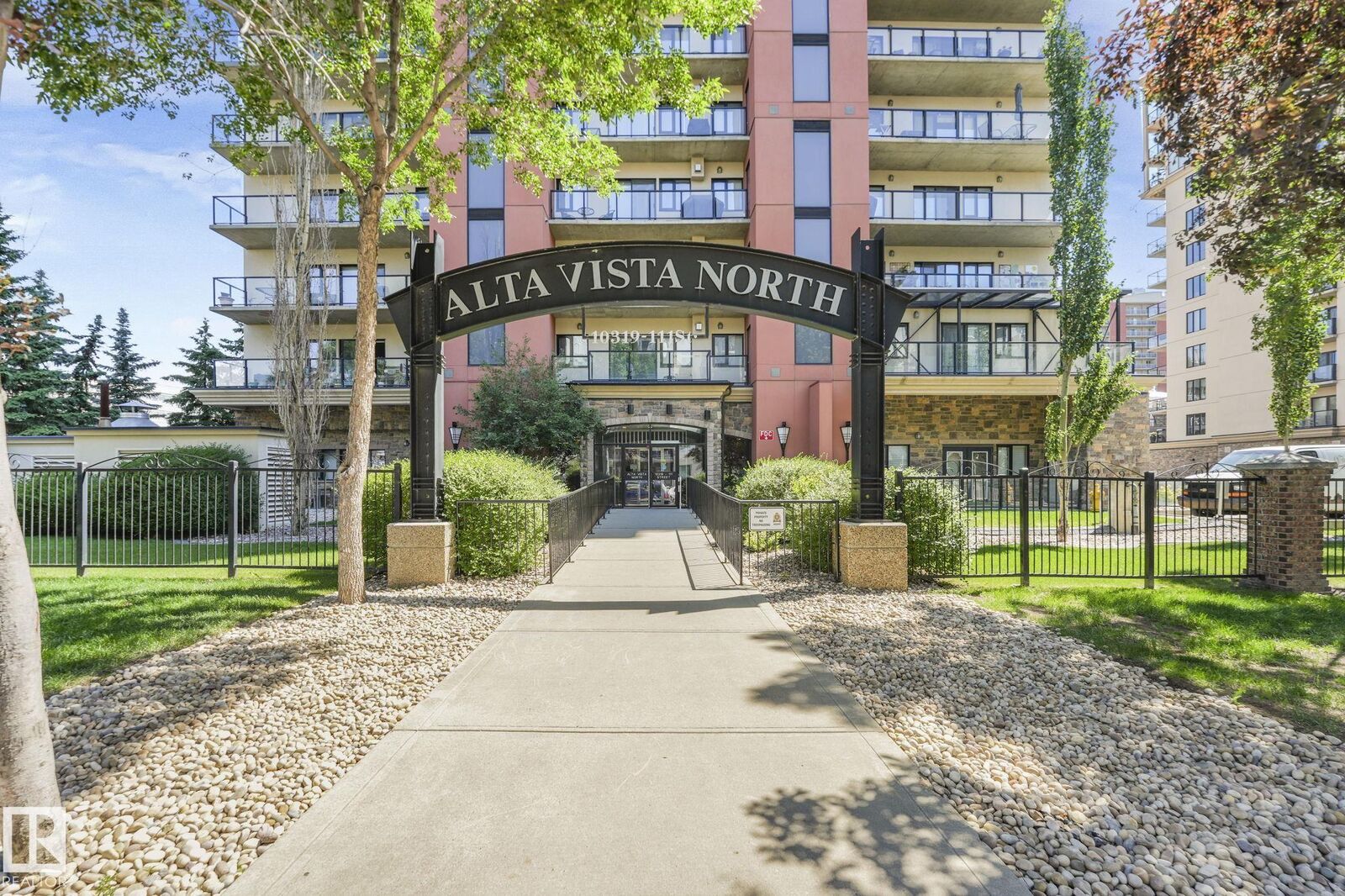 Property Photo: 10319 111 Street NW 807 AB T5K 0A2