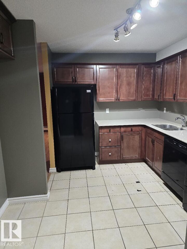 Property Photo:  9929 113 Street NW 601  AB T5K 2N9 