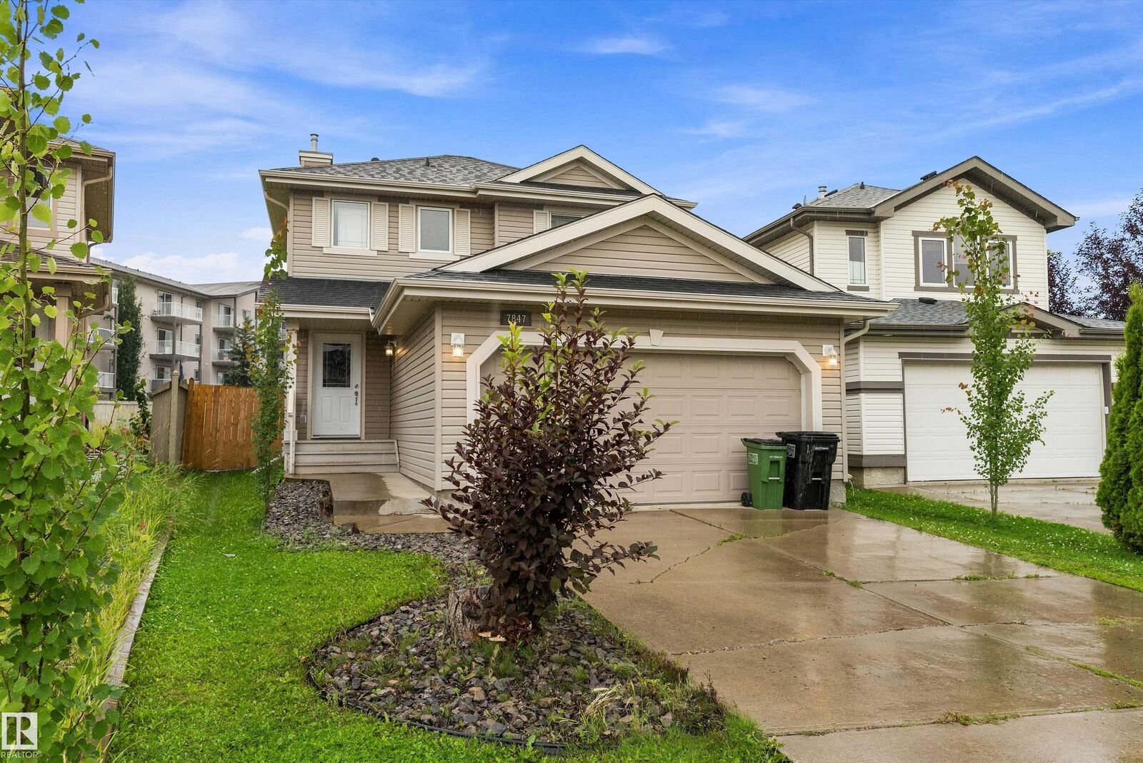 Property Photo: 7847 7 Avenue SW AB T6X 1N3