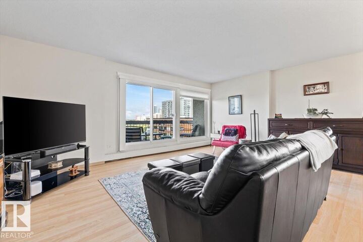 Property Photo: 9737 112 Street NW 701 AB T5K 1L3