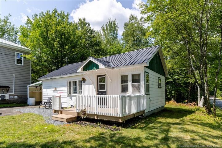 Property Photo:  35 First Avenue  NB E6J 1S3 