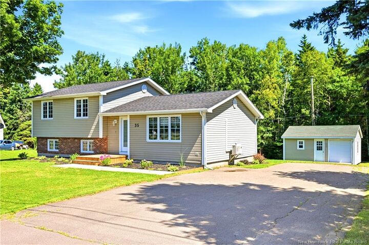 Property Photo: 35 Rue Des Roches NB E4S 3B4