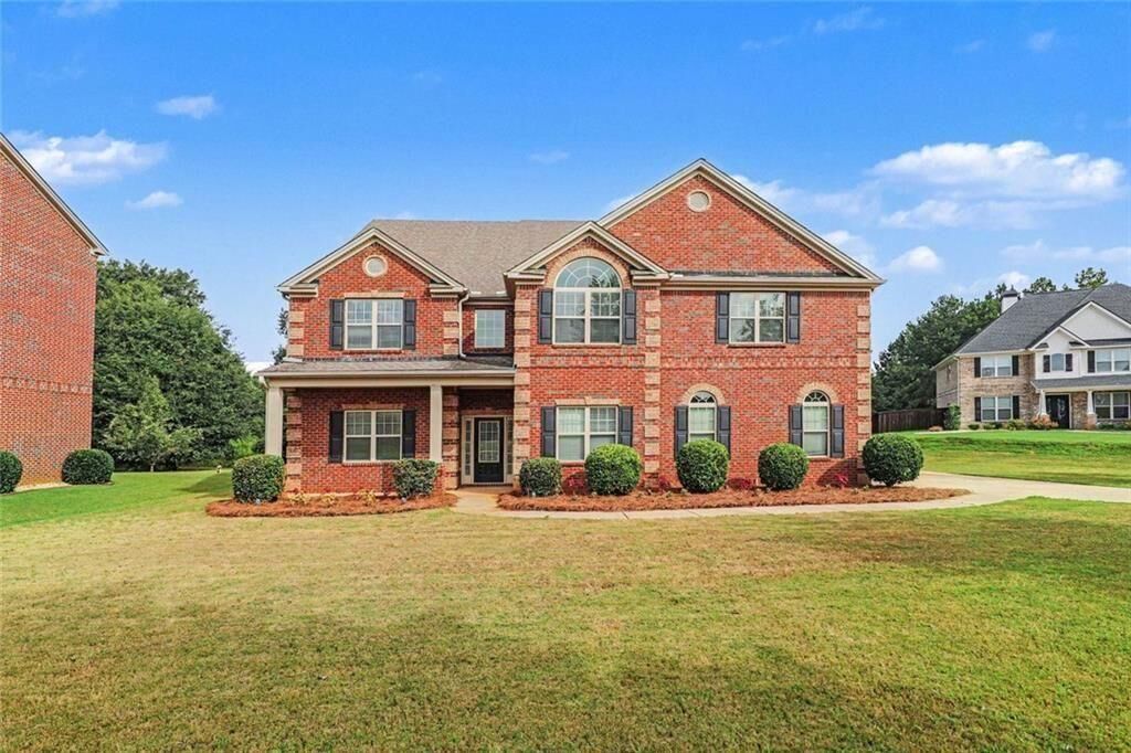 Property Photo:  801 Carnegie Court  GA 30248 