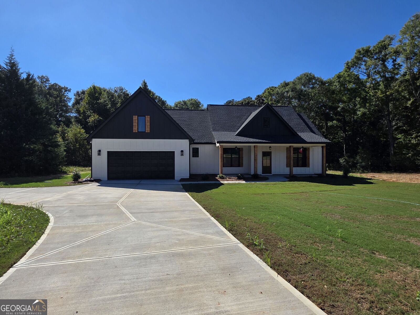 Property Photo: 468 Bob Thomas Road GA 30233