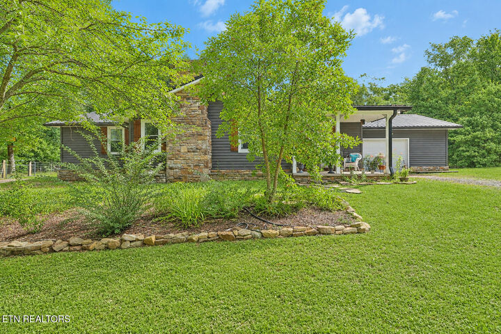 Property Photo:  394 Thomas Springs Rd  TN 38572 