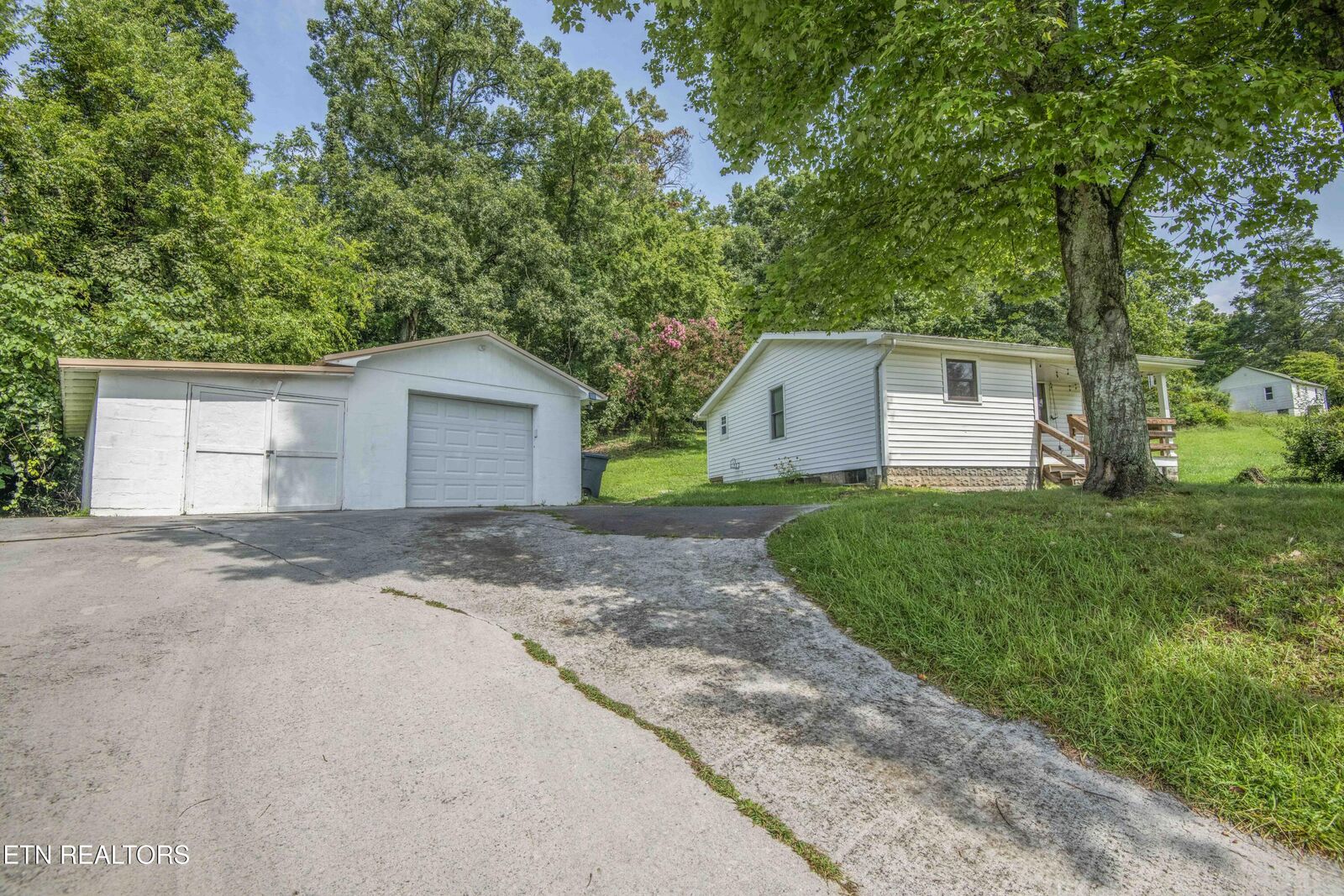 Property Photo: 8713 Old Maynardville Pike TN 37938