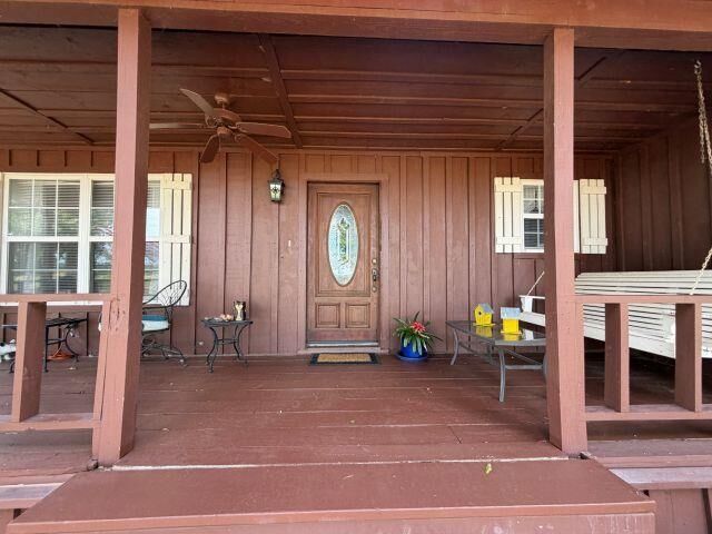 Property Photo:  8616 S Cr 314  TX 75667 