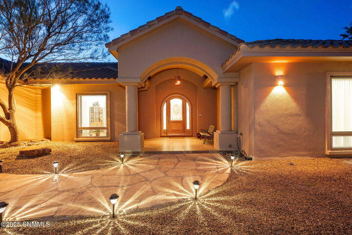 Property Photo:  5118 Silver King Road  NM 88011 