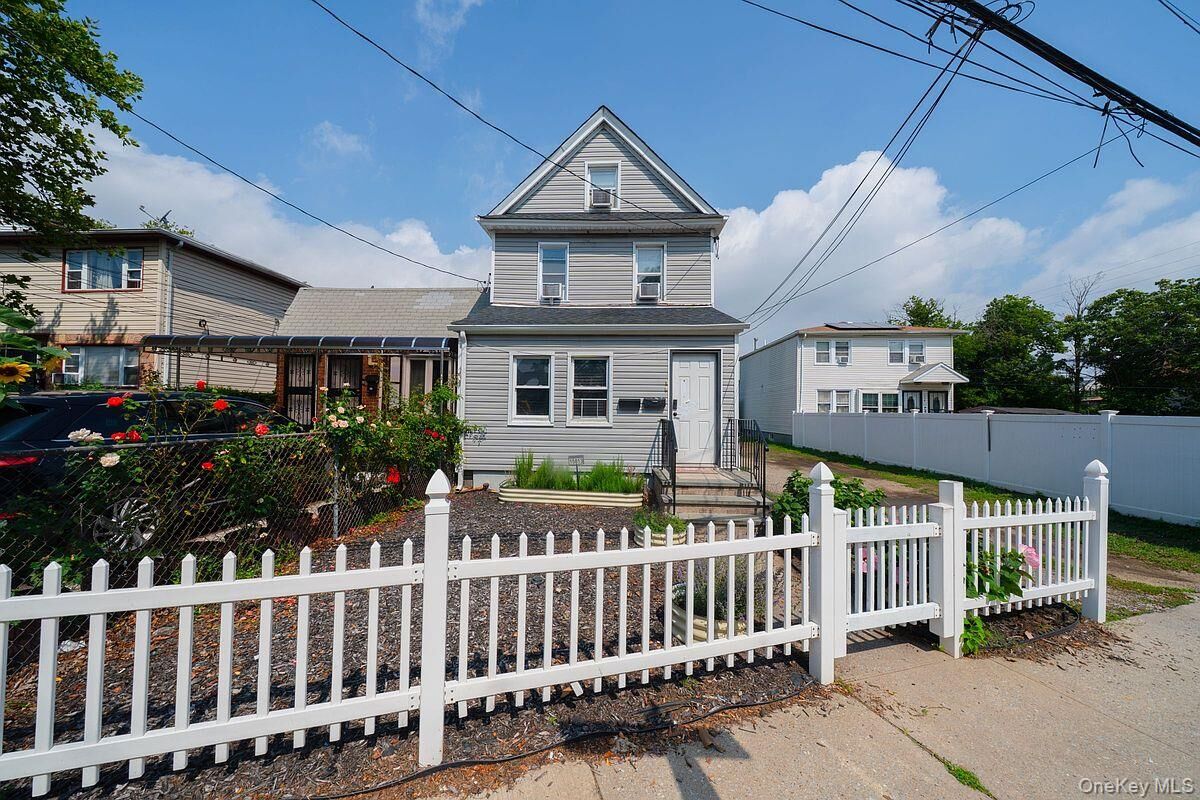 Property Photo:  15813 Linden Boulevard  NY 11434 