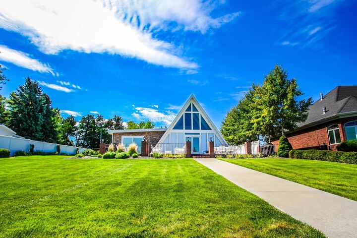 Property Photo:  415 S Maloney Dr  NE 69101 