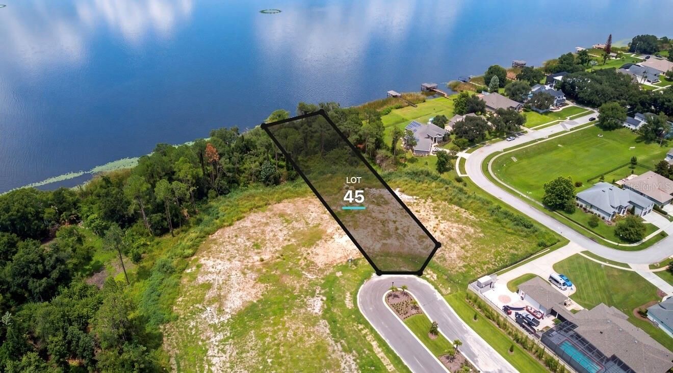 Property Photo: 552 Walker Street FL 34787