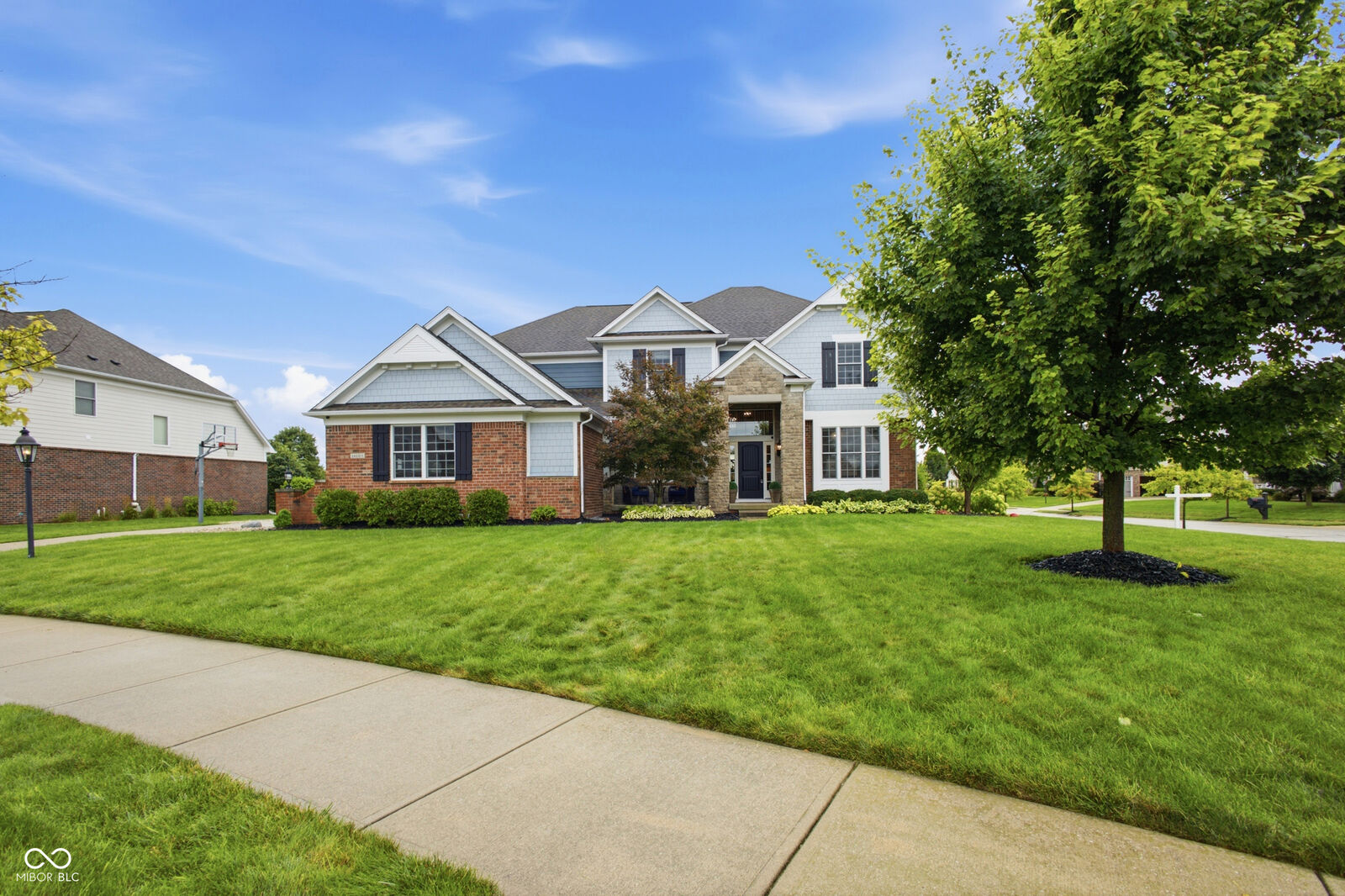 Property Photo:  14603 Edgebrook Drive  IN 46040 