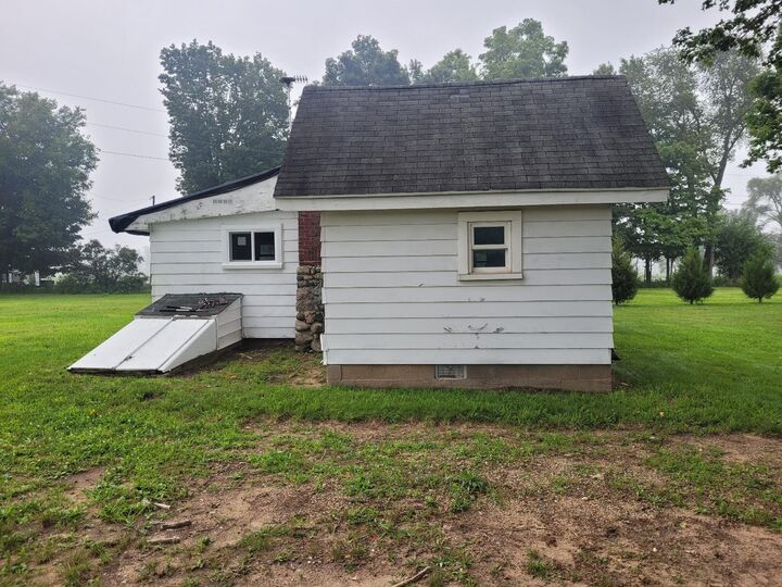 Property Photo: 37646 Paw Paw Road MI 49079