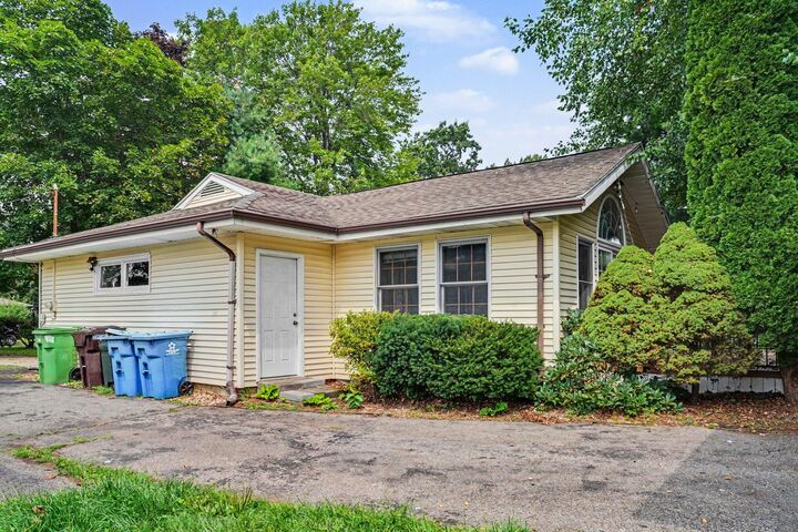 Property Photo:  249 S 20th Street S  MI 49015 