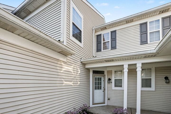 Property Photo:  2856 Gypsum Circle 2856  IL 60564 