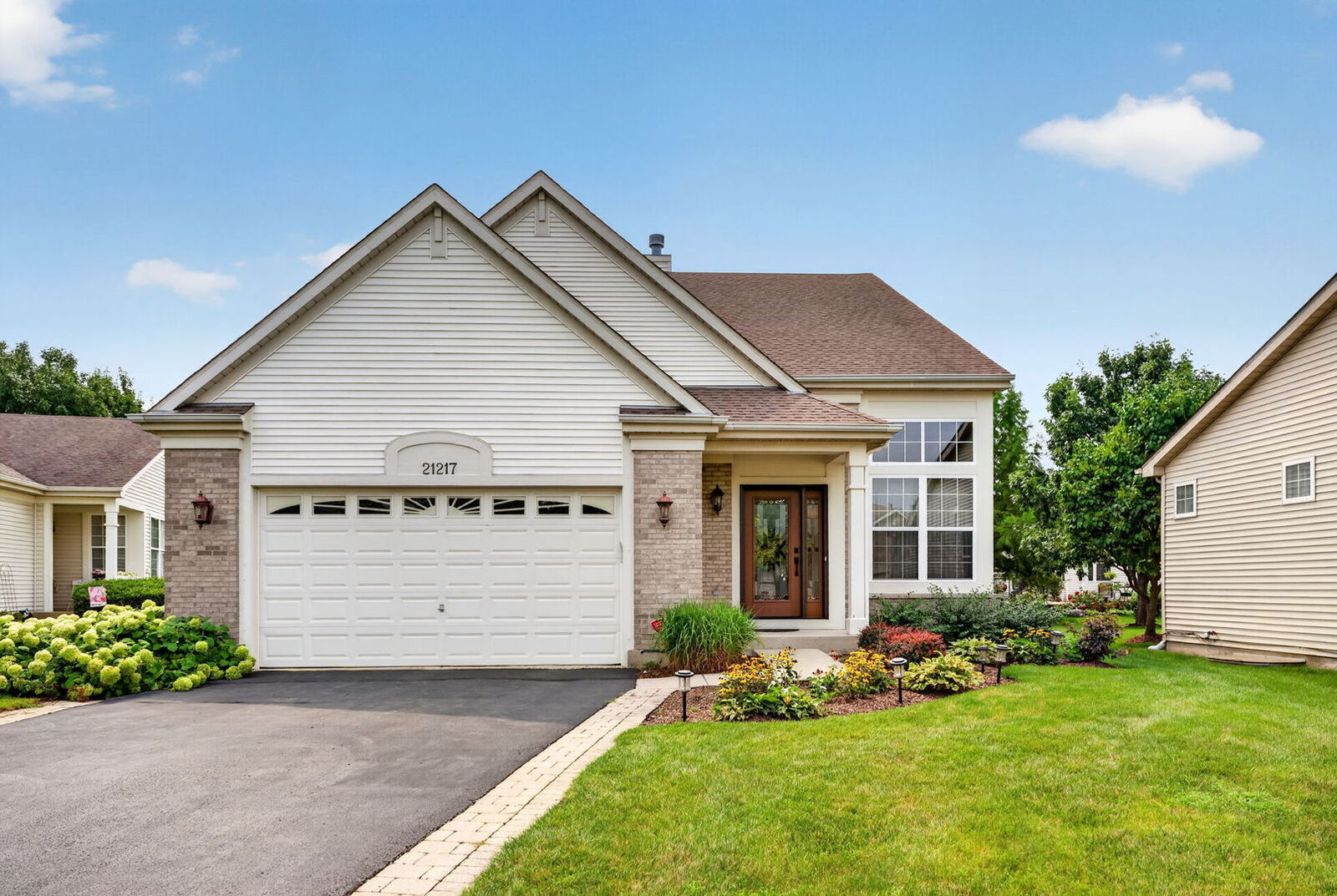 Property Photo: 21217 Prince Lake Court IL 60403