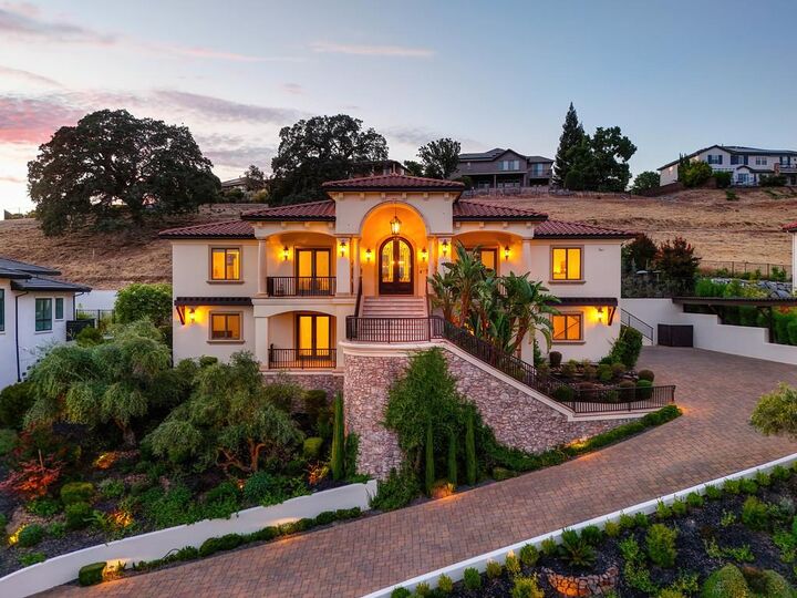 Property Photo: 2588 Clubhouse Drive CA 95765