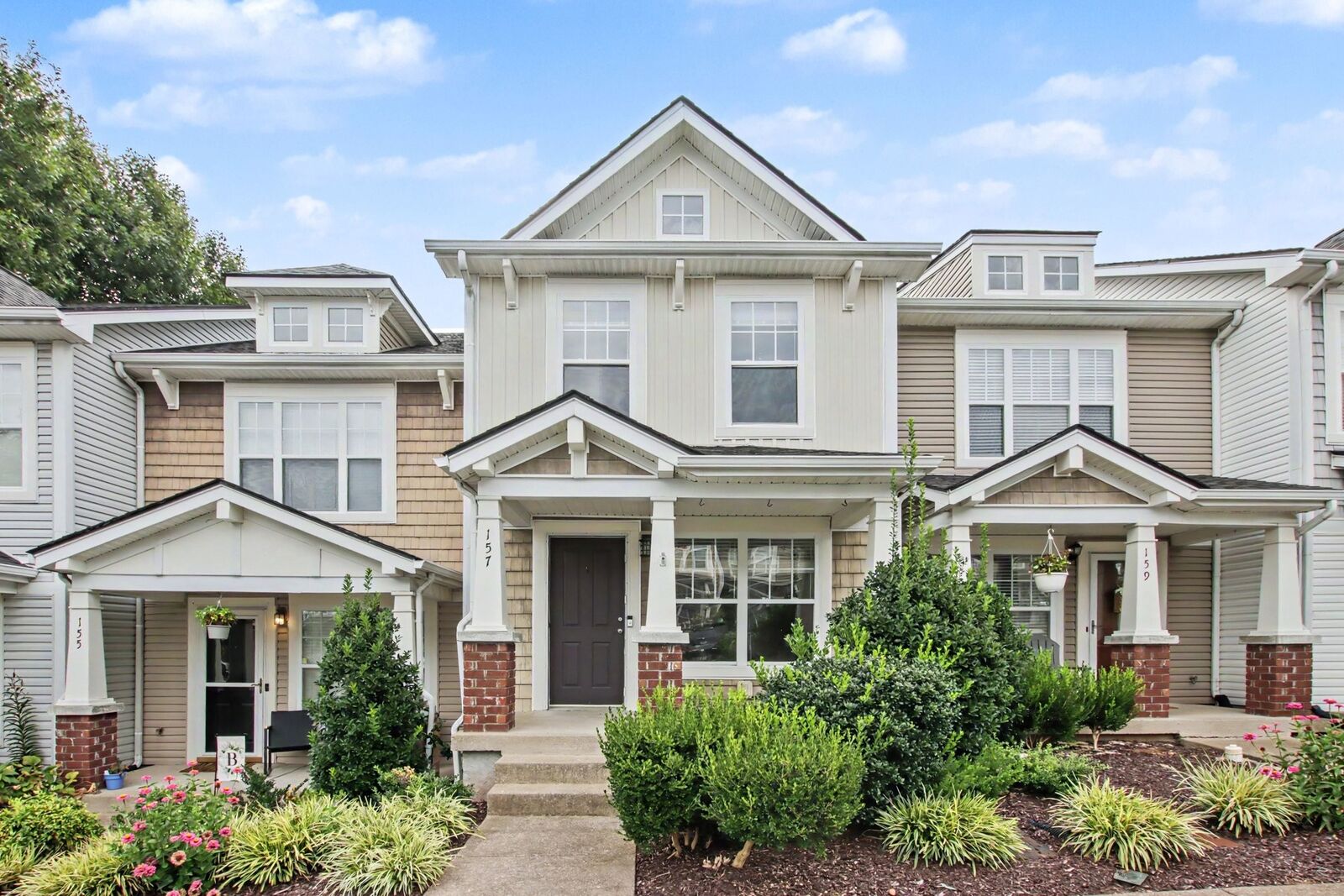 Property Photo:  157 Shadow Glen Dr 157  TN 37211 