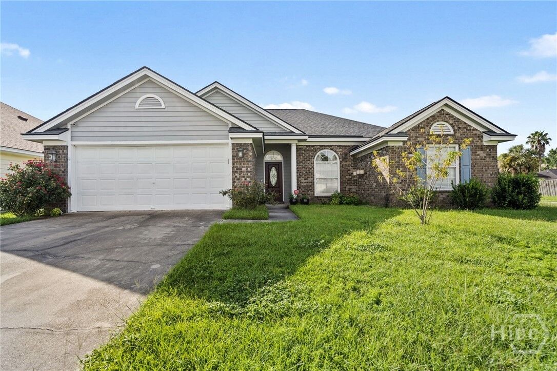 Property Photo: 124 Hopeland Drive GA 31419
