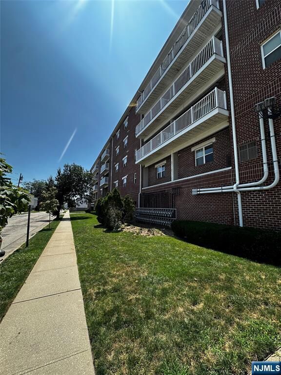Property Photo: 39 Union Street 201 NJ 07601