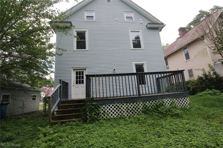 Property Photo: 237 Woodland Avenue OH 44460