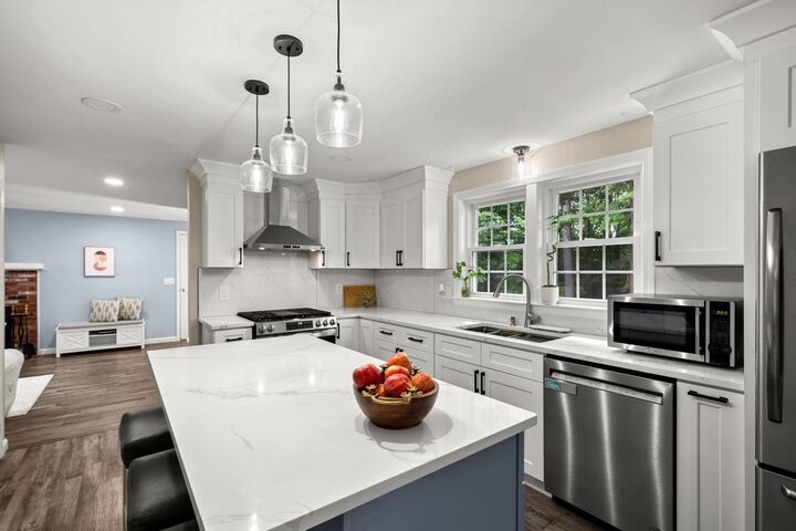 Property Photo: 87 Peele Road NH 03062