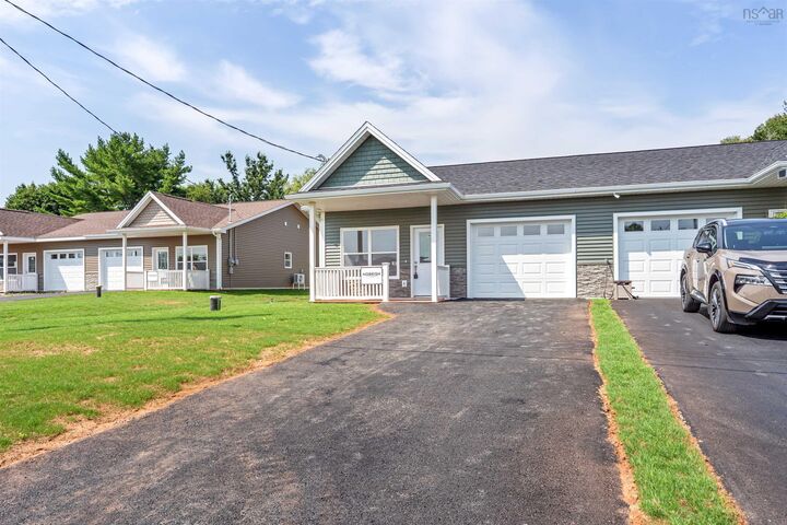 Property Photo:  15 Summer Hill Place  NS B6L 0G9 