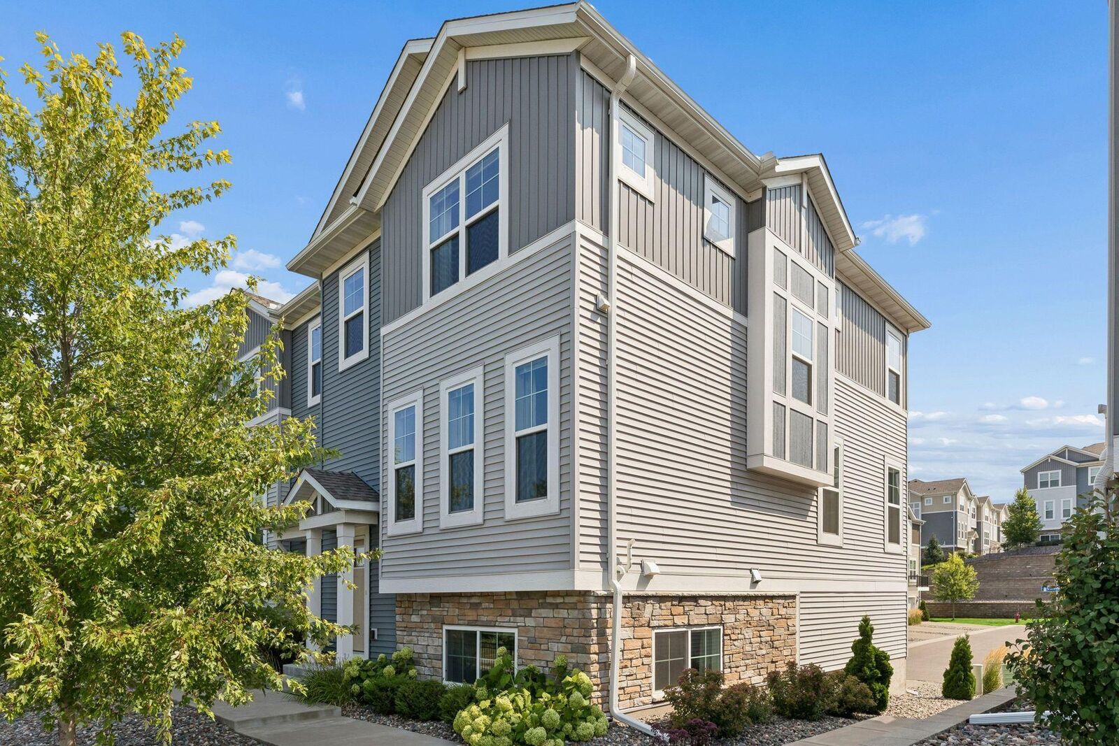 Property Photo:  2193 Gateway Curve  MN 55109 