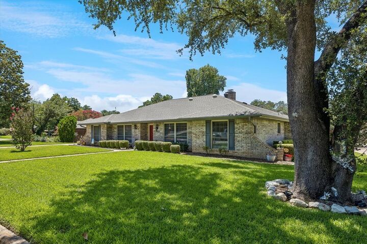 Property Photo:  4361 Rota Circle  TX 76133 
