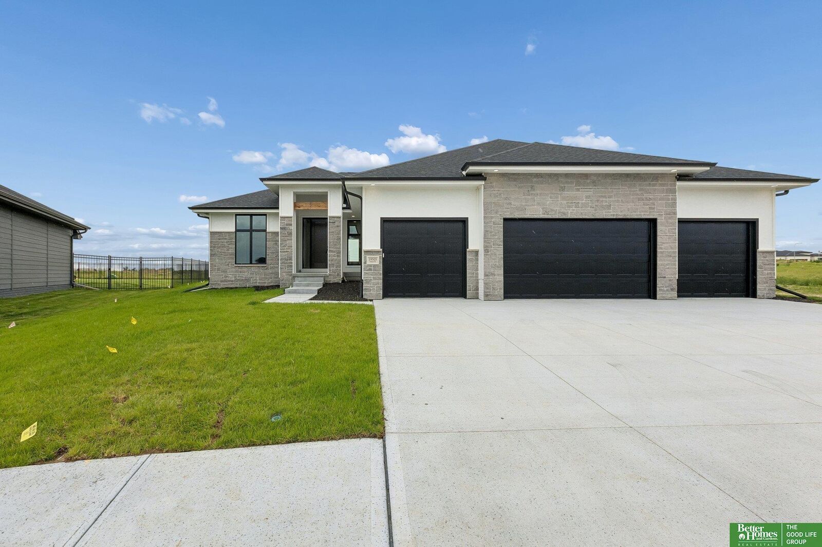 Property Photo:  19505 Allied Street  NE 68022 