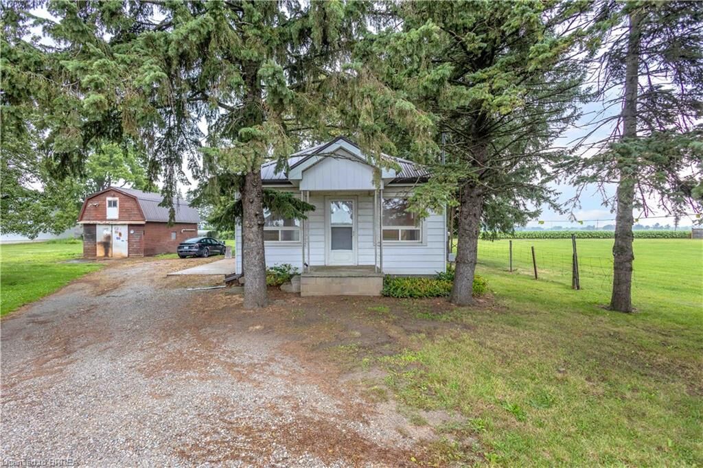 Property Photo:  1097 Colborne Street W  ON N3T 5L7 