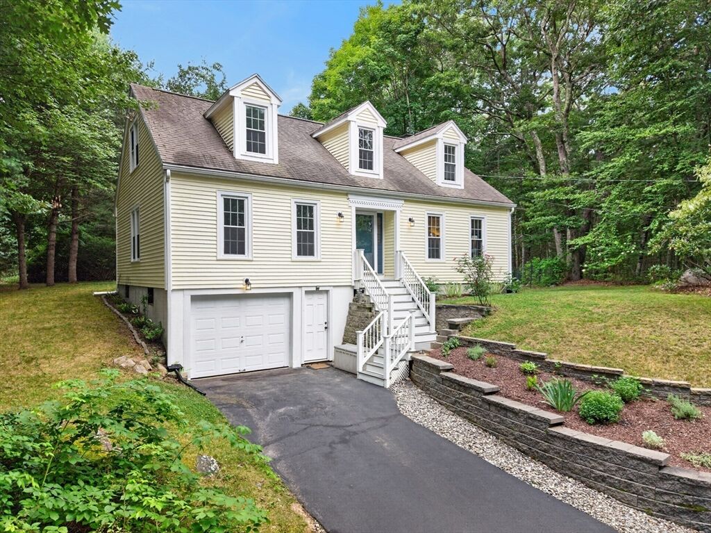 Property Photo:  81 Moon Hill Rd  MA 01534 