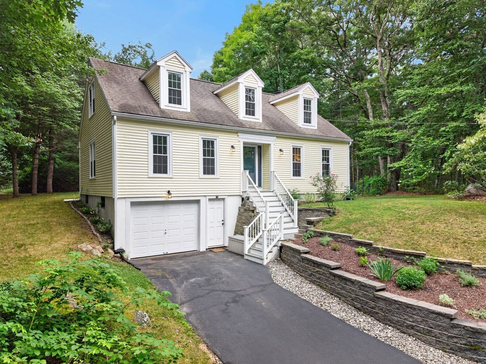 Property Photo:  81 Moon Hill Rd  MA 01534 