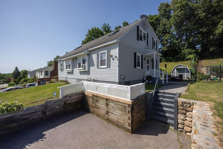 Property Photo: 37 Parsons Hill Dr B MA 01603