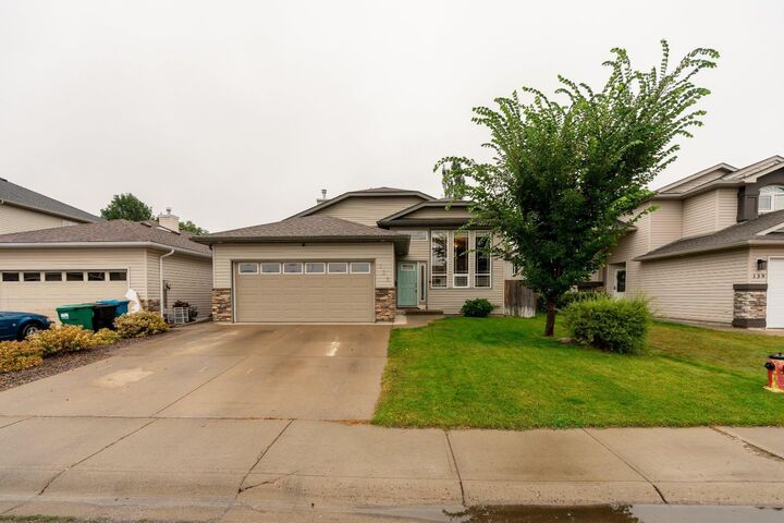 135 Fairmont Point S — photo 1