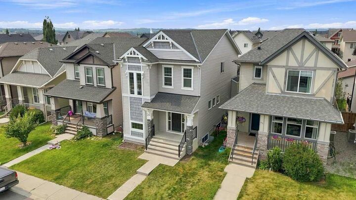 Property Photo:  73 Legacy Common SE  AB T2X 0X9 