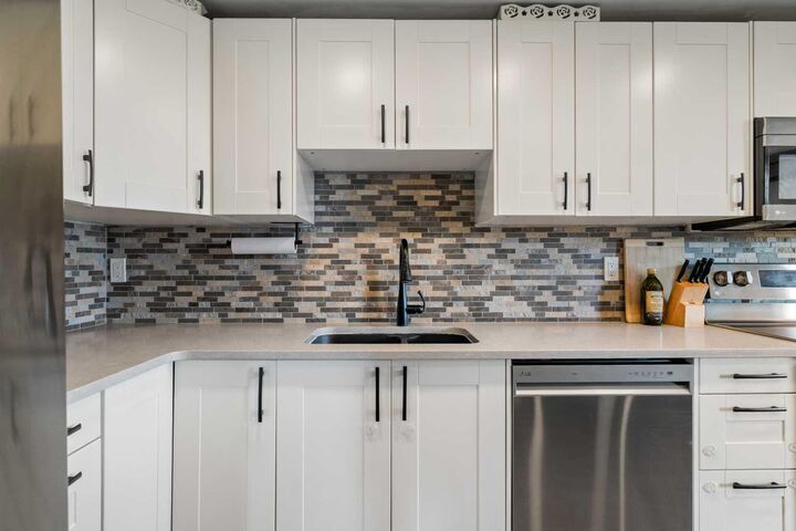Property Photo:  1334 14 Avenue SW 505  AB T3C 0W2 