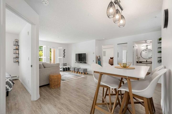 Property Photo: 550 Prominence Rise SW 102 AB T3H 5J1