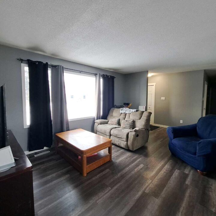 Property Photo:  103 1st Street N  AB T0B 2X0 