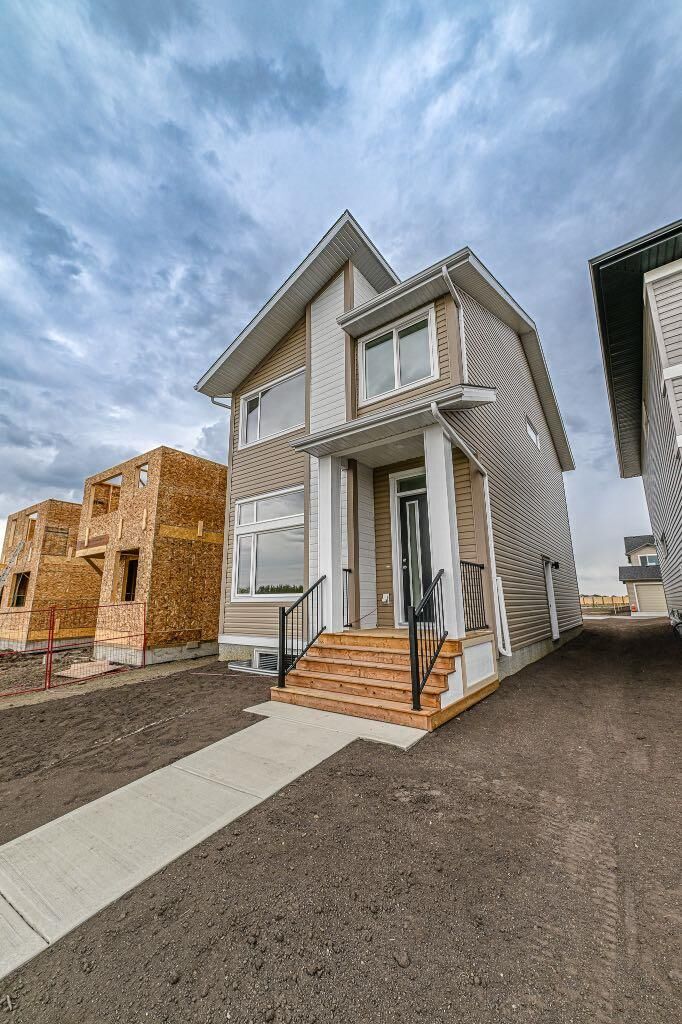 Property Photo: 8641 Copperwood Road AB T8X 0H4