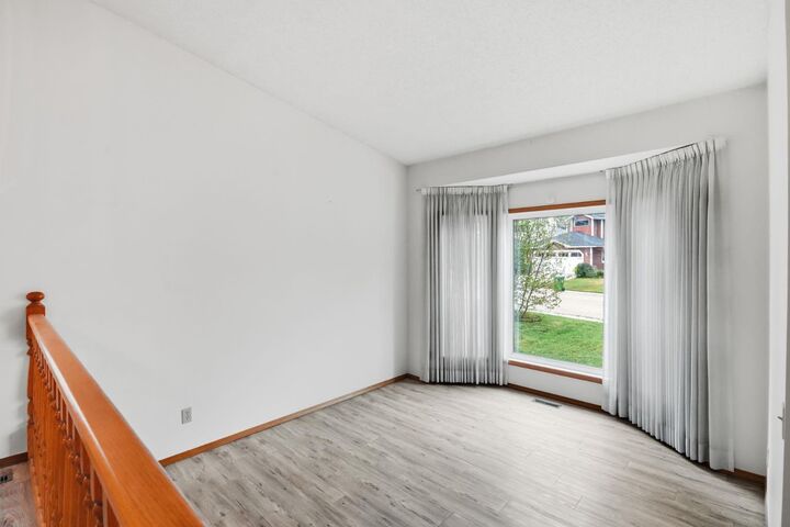 Property Photo: 61 Shannon Crescent SW AB T2Y 2T8