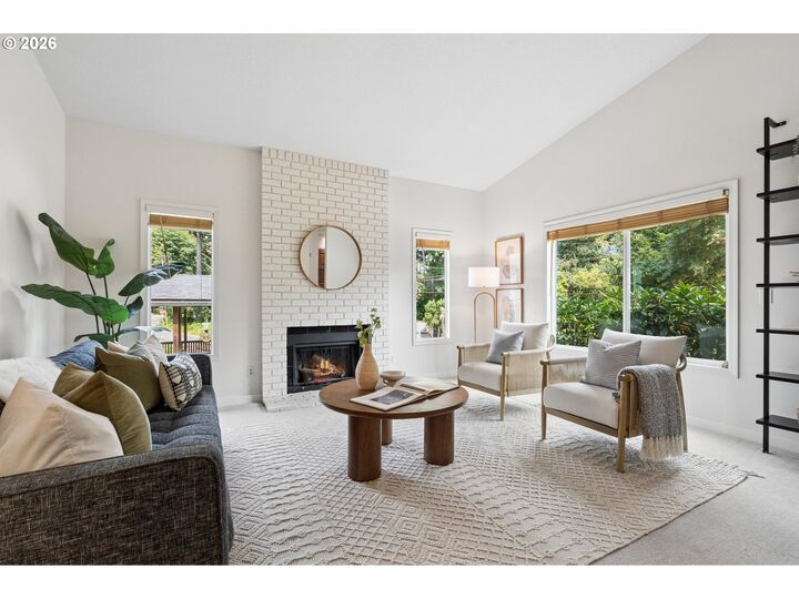 Property Photo: 7331 SW 17th Dr OR 97219