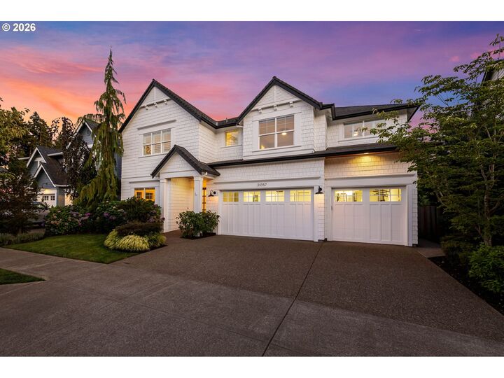 Property Photo: 31057 SW Sandy Ct OR 97070