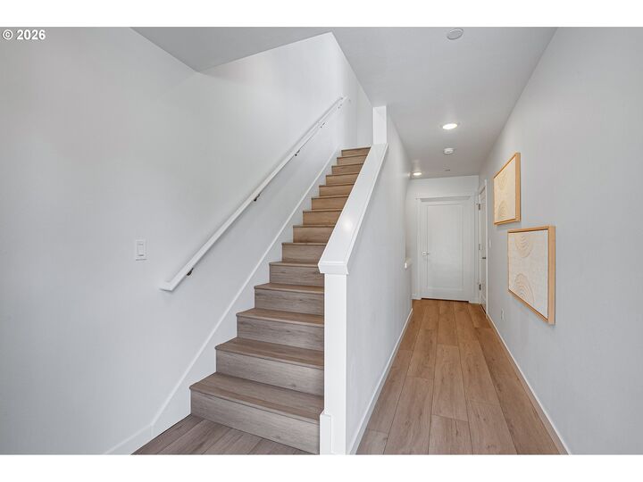 Property Photo: 7308 SW 13th Dr OR 97239