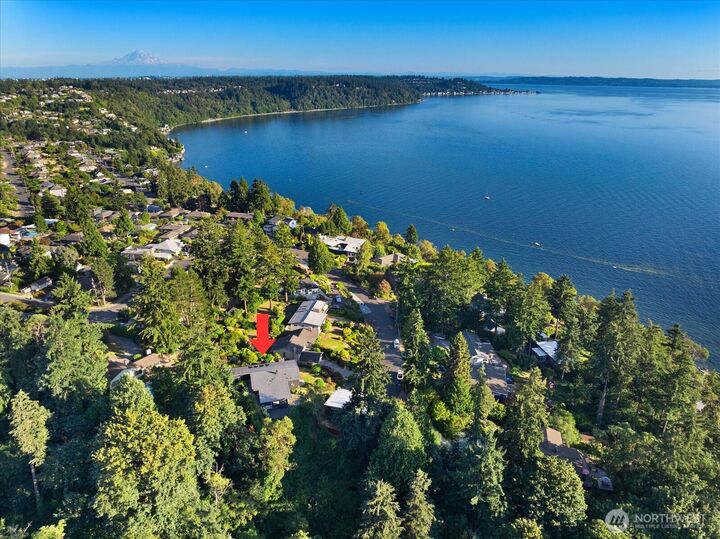 Property Photo: 11808 Marine View Drive SW WA 98146