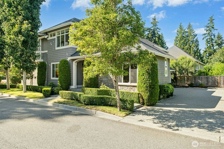 Property Photo: 16048 SE 45th Place WA 98006